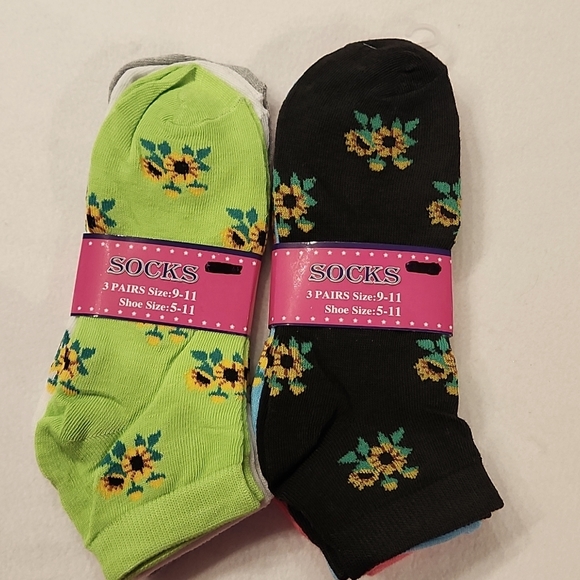 NEW WOMANS 6 PAIRS OF SUNFLOWER SPCKS SIZE 9-11 SHOE SIZE 5-11 - Picture 1 of 3